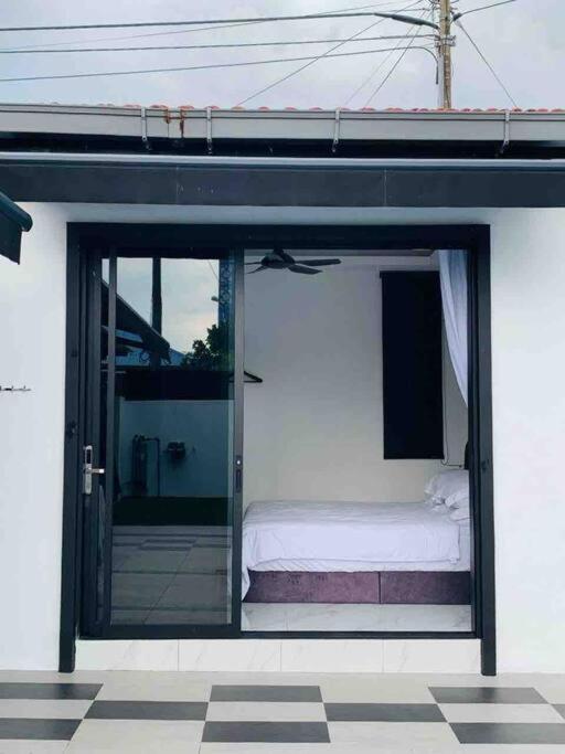 Abbie'S Private Pool Villa Bukit Mertajam Penang Extérieur photo